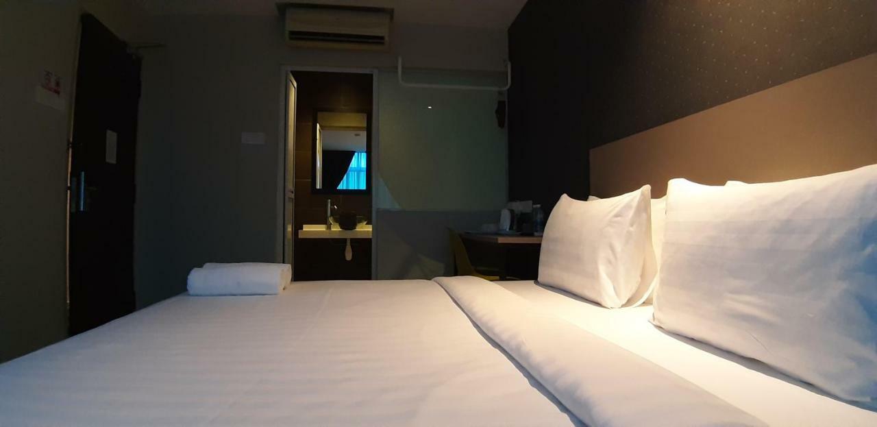 Miico Hotel @ Mount Austin Johor Bahru Exterior foto